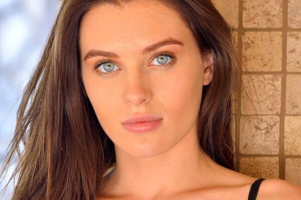 Discover Lana Rhoades Bio/Wiki 2024 & Career Achievements